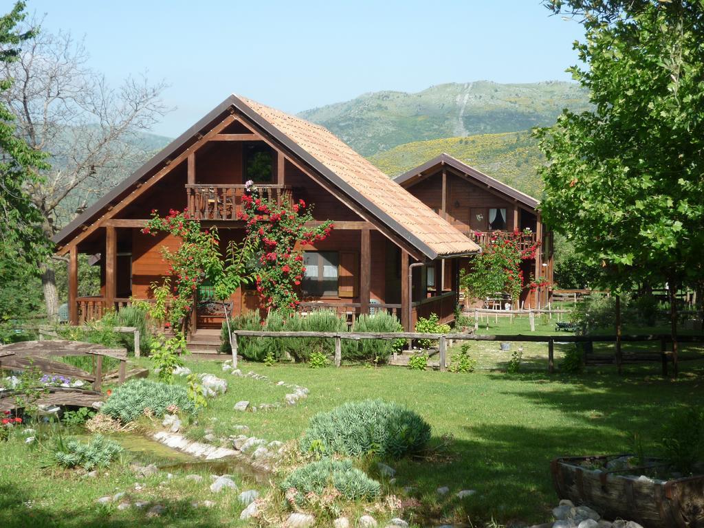 Agriturismo La Locanda Del Parco Morano Calabro Exteriör bild